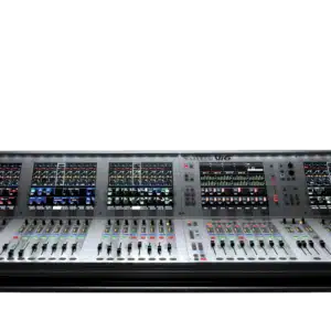 Console Soundcraft VI-6 avec Local Rack